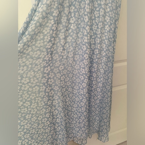 Light Blue Floral Chiffon Sweetheart Maternity Maxi Dress - Picture 11 of 13